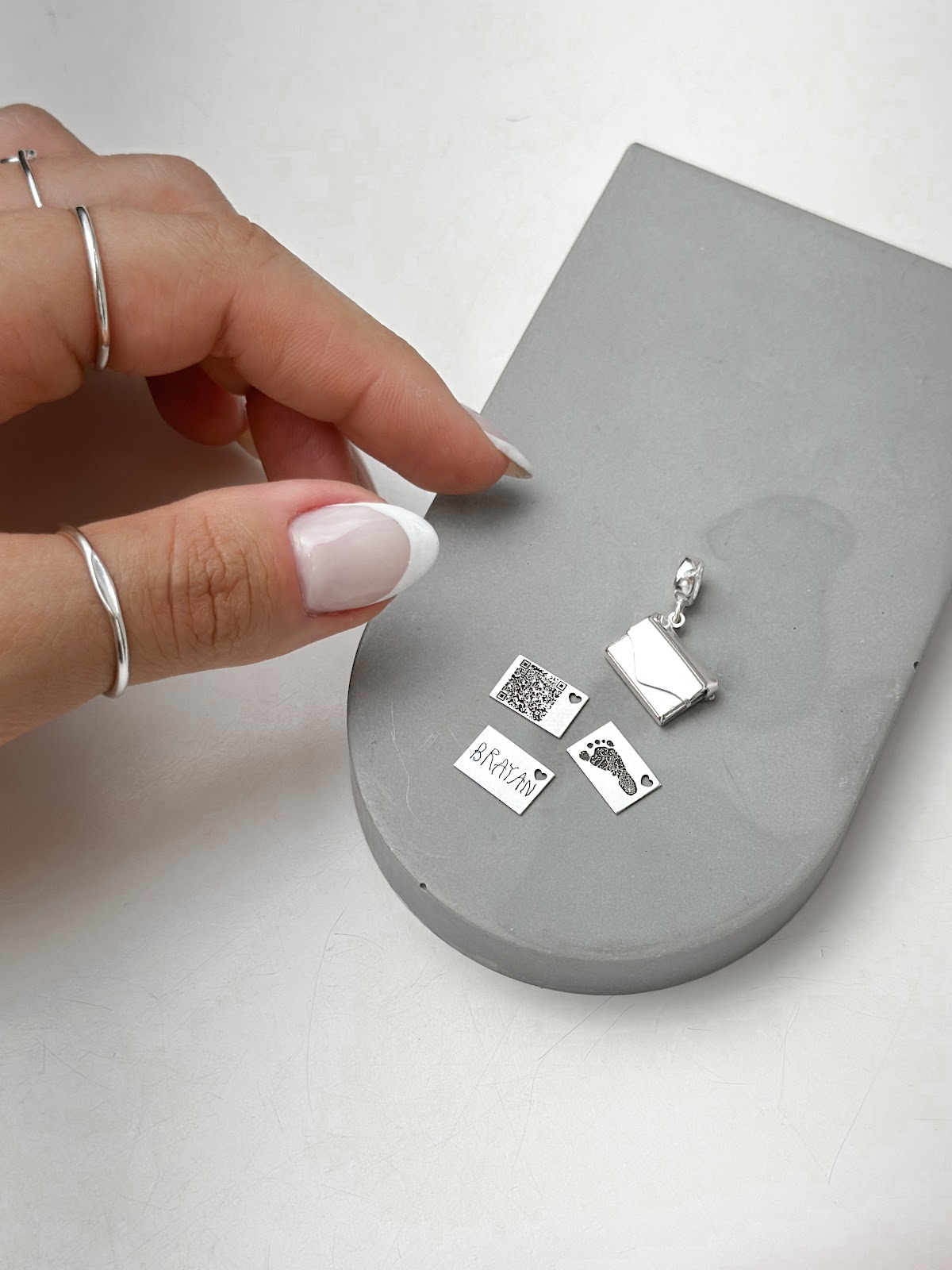 Por que escolher um berloque personalizado com foto para sua pulseira?