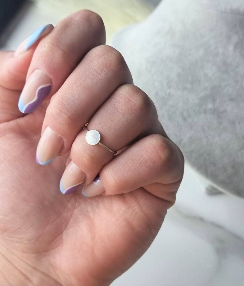 Descubra como o anel falange de prata pode dar um toque de estilo ao seu visual