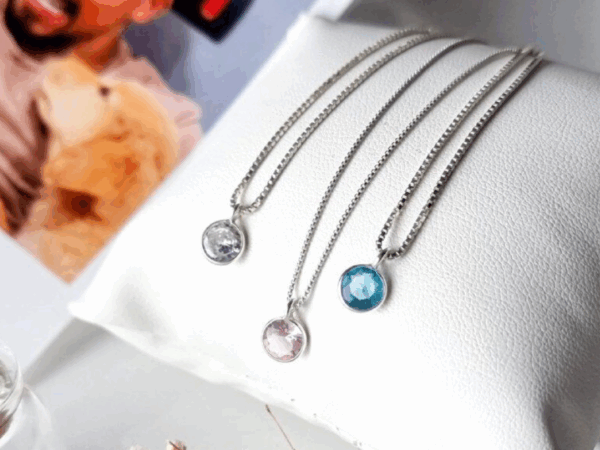 Como combinar um colar de prata 925?